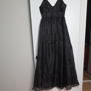 Lulu's Black V-Neck Maxi Gown